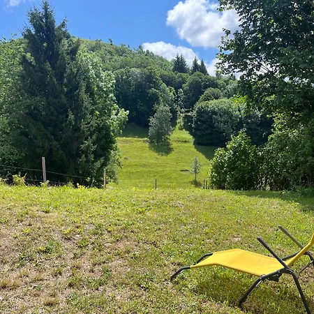 La Maison Des Petites Choses, La Tiny House Du Puy Mary-cantal Semesterbostad