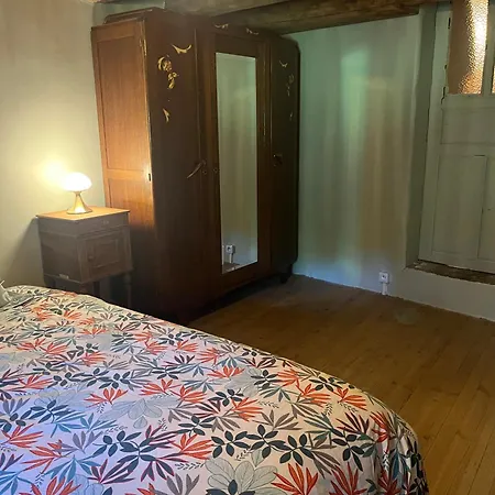La Maison Des Petites Choses, La Tiny House Du Puy Mary-cantal Vakantiehuis Lascelle